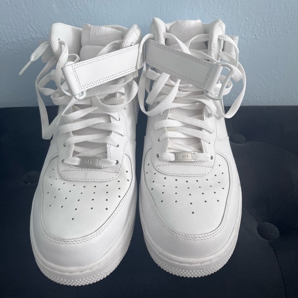Air Force One High Tops - Picture 4 of 10